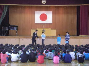 代表児童による発表