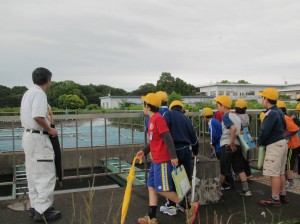 ４年浄水場見学