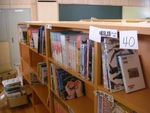 開館に向けて準備が進む本校図書館