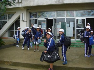 20111006 いってきまーす!(6:50)