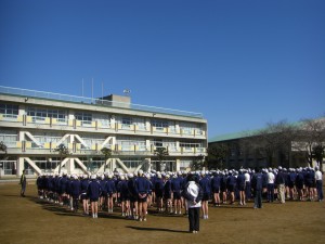 なわとび大会の開会式\\