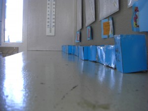 20120210-3 たくさんの箱ができあがりました