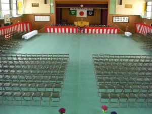 20120405 入学式会場がほぼ完成しました(11:00)