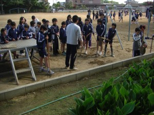 実験栽培クラブ・・・野菜を育てるためこれから畑づくりです・・・