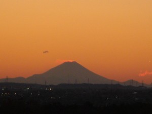 本校から見た富士山(16:40)