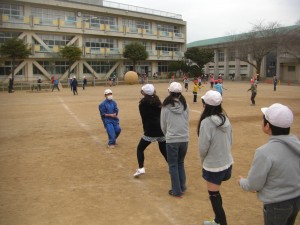 CIMG9687 1対1でのパス練習(10:15)