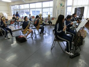 吹奏楽部の基礎練習