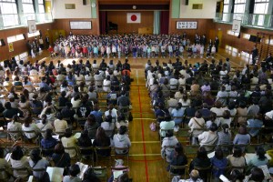 総会前に行われた合唱の様子\\