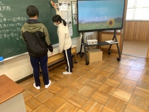 EB60ABFA-3CCC-482B-92EA-49C48AA6449B