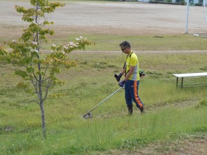 刈り払い機を自在に操るK先生