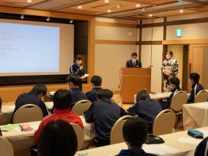 4993BFC9-68AA-474E-8AD5-159C64F280FE