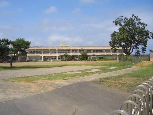 225750821_640x480