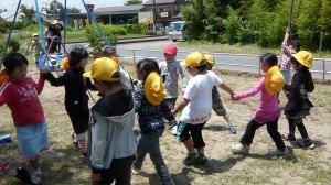 P1050359 ♪かって うれしい はないちもんめ ♪