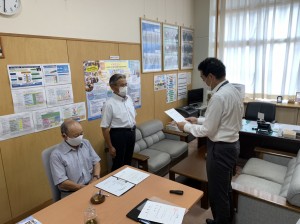 6591FF14-B92D-44EF-B658-41306C7861E8