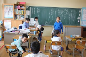 IMG_2671 秋晴れの中、大成功に終わった運動会。楽しかった運動会を思い出しながら、作文を書きました。\
