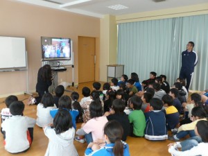 P1070231 合唱の練習を撮影したビデオを見ました