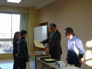 P1080136 児童朝会:表彰