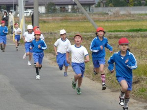 P1080429 中学年1200メートルの部