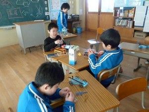 P1090053 3年生 理科(ものづくり)\