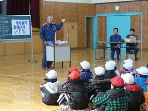 P1090169 鹿嶋消防署員の方のお話(講話)\