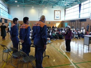 P1090170 たいへんお世話になりました。(児童代表お礼のことば)\