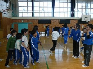 P1090185 縄跳び記録日(明後日は、縄跳び記録会です。)\