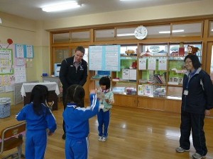 P1090295 1年生の英語学習の様子\