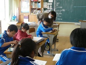 P1090559 みんなすらすらとできていますね。\