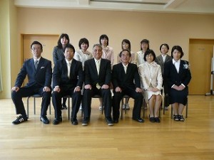 P1100147 今年度のスタッフ:頑張っていきます!\\