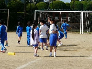 P1100462 朝からリレーbの練習を頑張っています!\