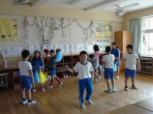 P1100500 応援の練習:4年生\