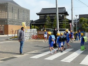 P1100555 あいさつ運動
