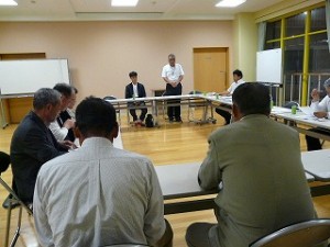 P1100798 地域連絡協議会並びに学校関係者評価委員会\\