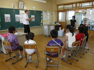 P1110028 英語学習の様子(4年生)\\