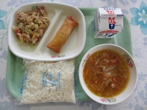 10月26日 らんぴはるまきと中華和え