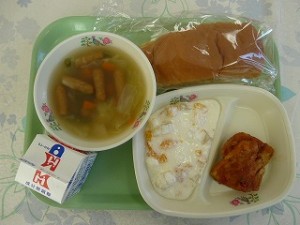 10月29日 ポトフ・フルーツヨーグルトあえと鶏肉のバーベキューソース
