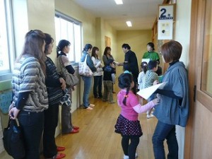 P1130060 就学時健康診断の様子\