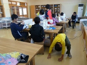 P1130360 6年生 家庭科\