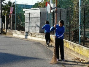 P1130400 朝の奉仕活動\