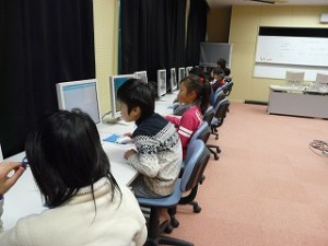 P1140298 パソコン学習 3年生の様子\