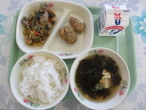 2月20日 ビビンバとたこ天、ワカメスープ\
