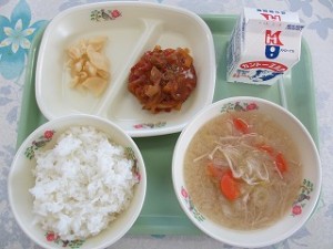 2月26日 とうふハンバーグと田舎汁、つぼづけ\