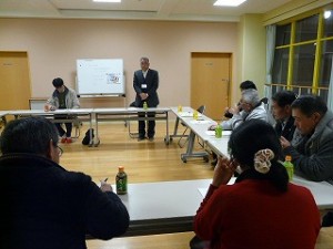 P1140665 昨晩の評価委員会の様子\
