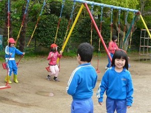 P1150459 休み時間も元気いっぱいです。\