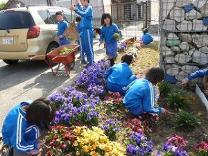 P1150527 朝の奉仕活動\