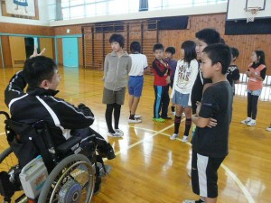 P1180568 中津さんとのふれ合いタイム(ドッジボール)\