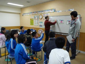 P1180990 5年生の英語学習の様子\\