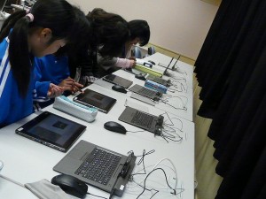 P1190114 PC学習の様子\