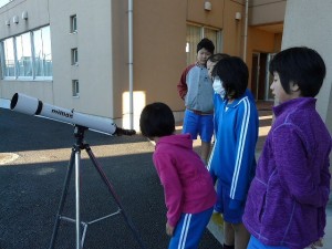 P1190154 月の観察\\