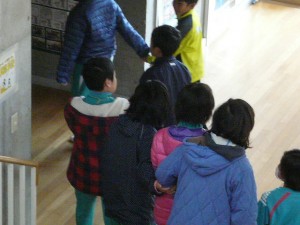 P1190346 学校探検\